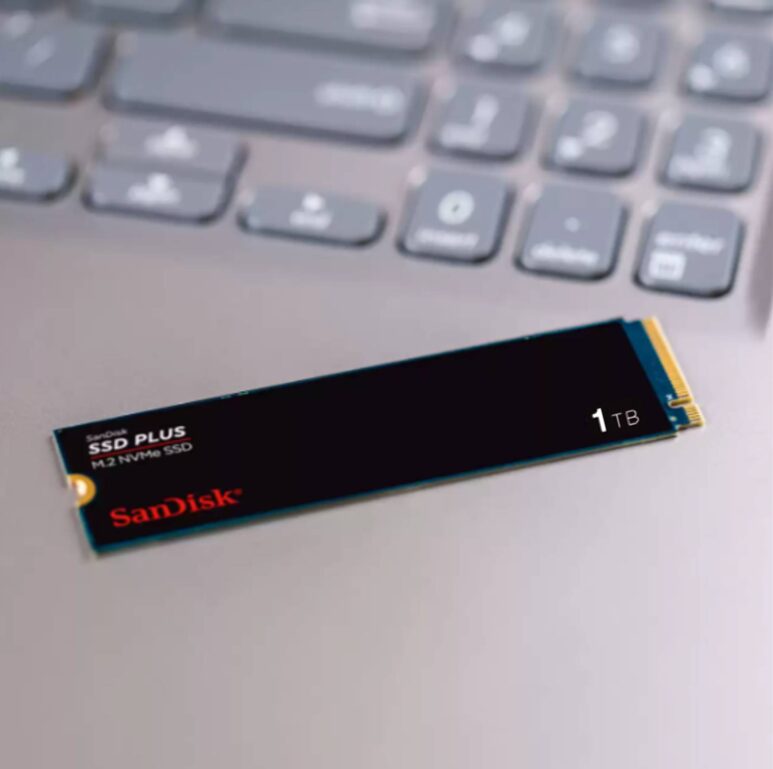 Unidad de Estado Solido SanDisk Plus NVMe, 1TB, M.2, 3200 MB/s Lectura, PCI Express 3.0